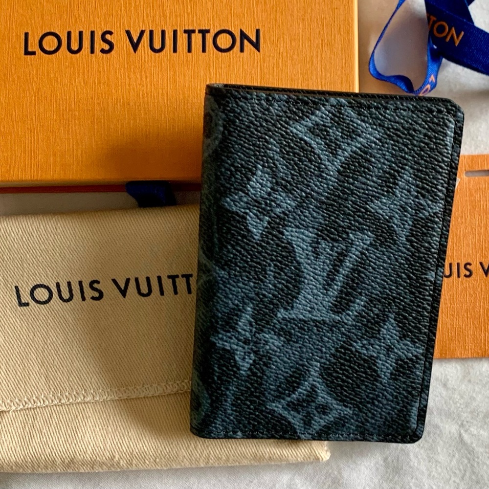 Louis Vuitton Pastel Noir never used
